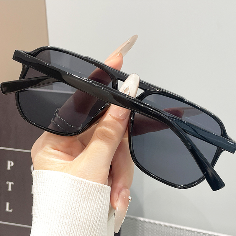 4er-Set HD-Sonnenbrillen: Elegante Styles & Ultraleichtes PC-Gestell – Sparpaket