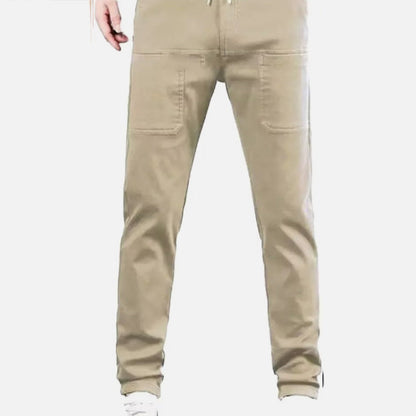 Strapazierfähige Cargohose mit hohem Stretchanteil und mehreren Taschen
