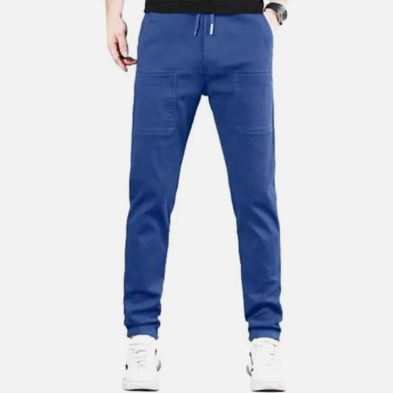 Strapazierfähige Cargohose mit hohem Stretchanteil und mehreren Taschen